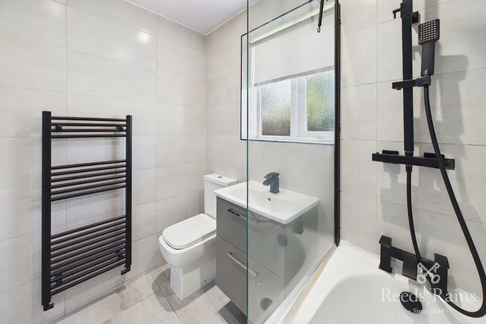 Smith Road, Widnes, Cheshire, WA8, photo 11