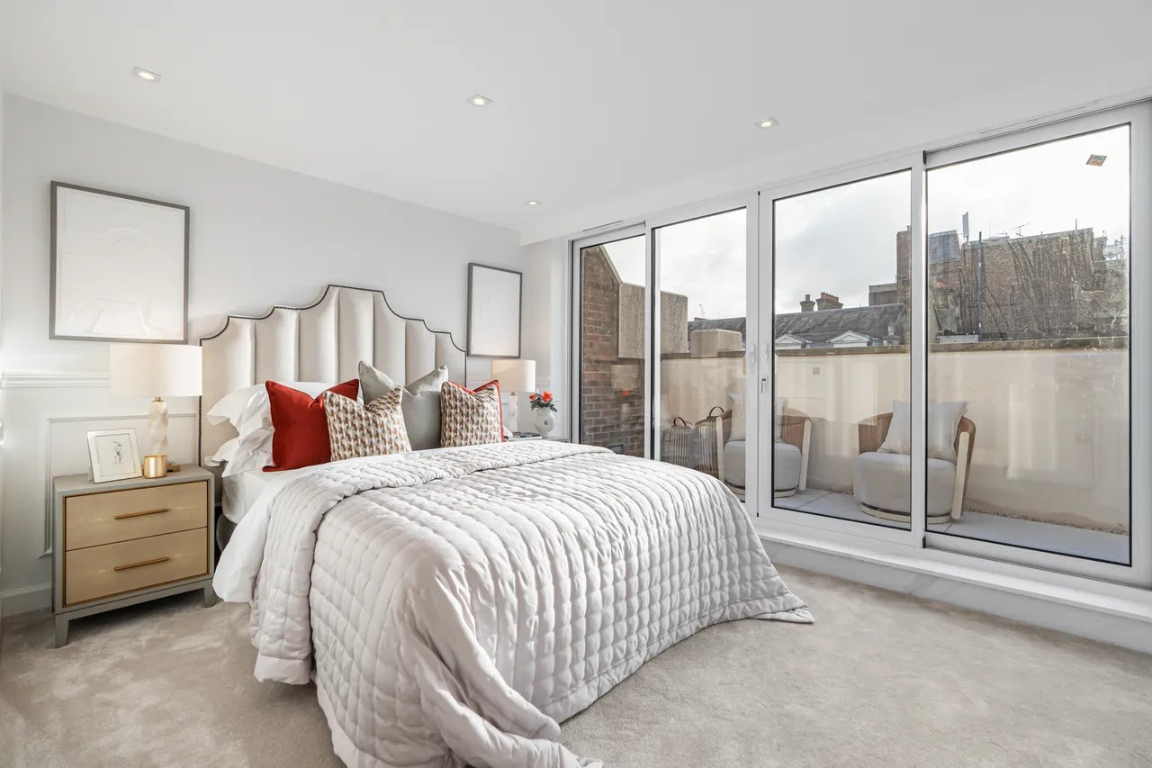 Rosebery Court, Charles Street, Mayfair, London, photo 6