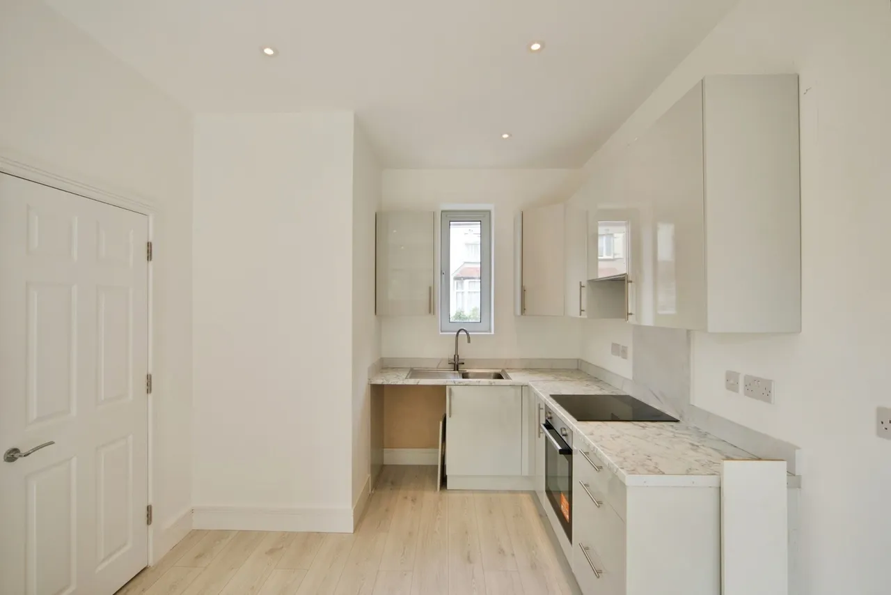 Burges Road, London, E6, photo 3