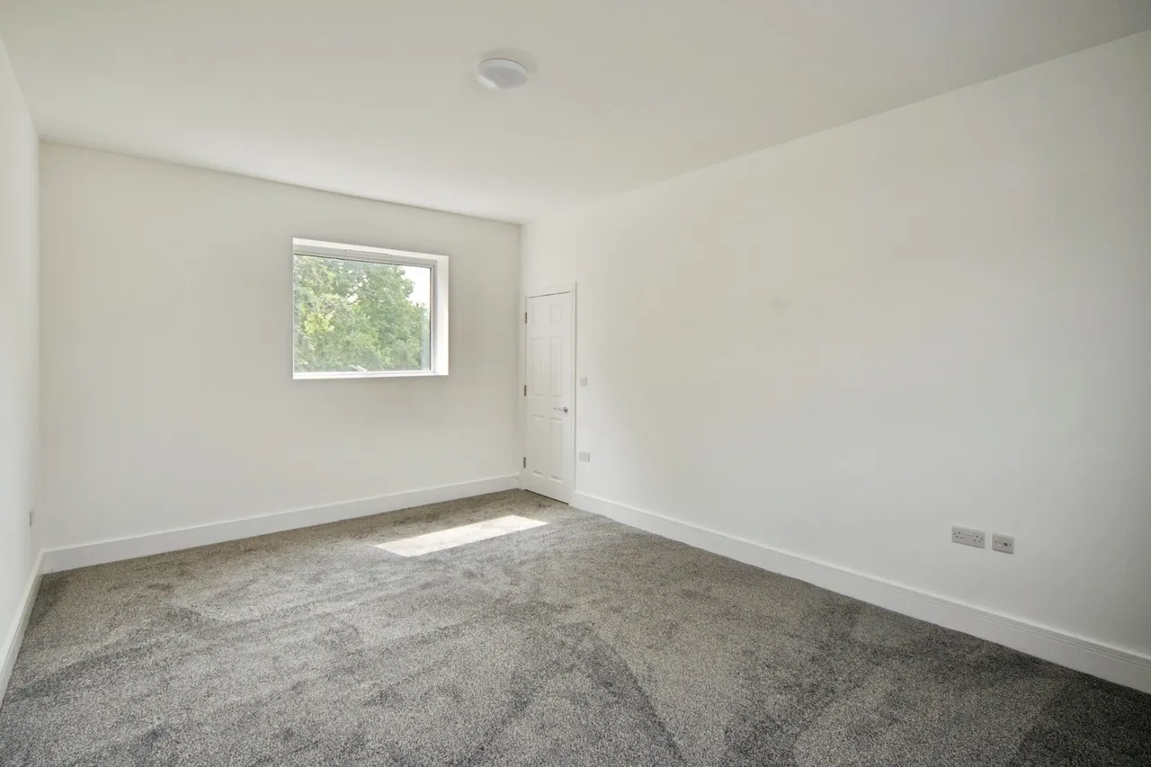 Burges Road, London, E6, photo 6