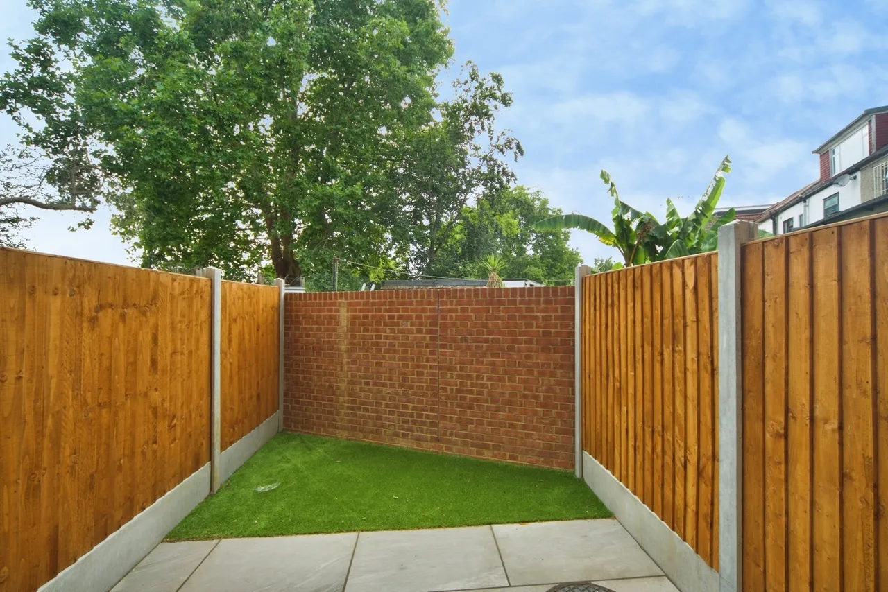 Burges Road, London, E6, photo 16
