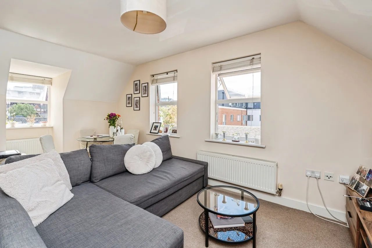 Maybury Road, Woking, GU21, photo 5