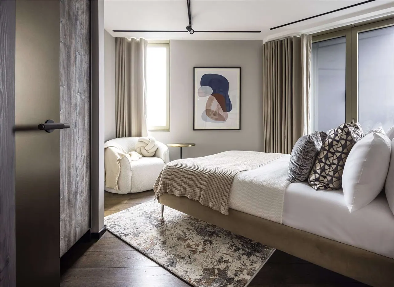 Hewett Street, London, EC2A, photo 5