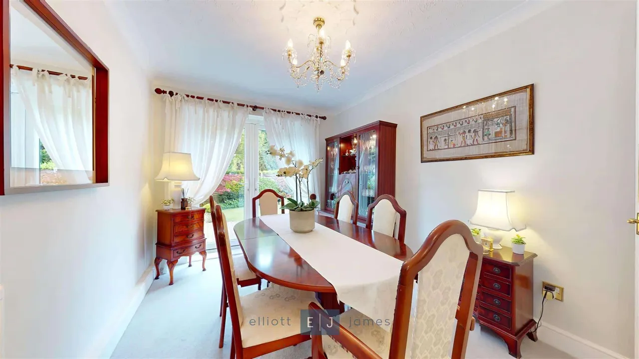 The Lindens, Loughton, photo 5
