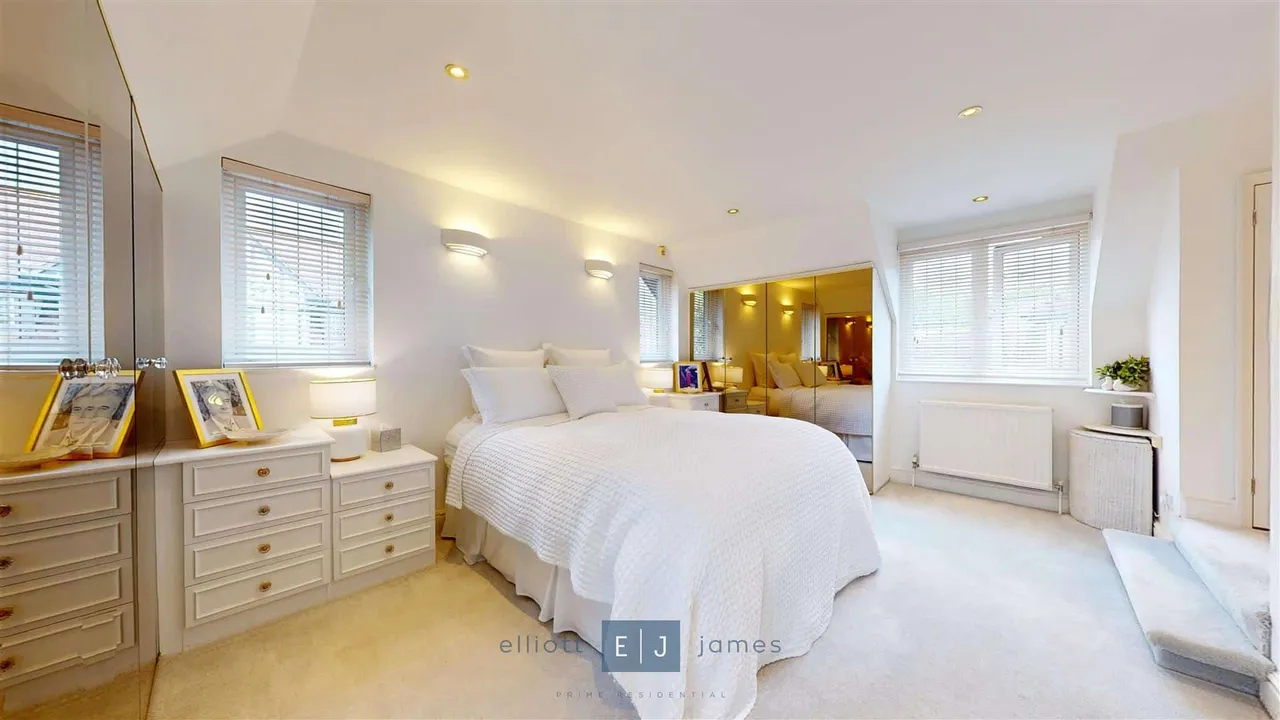 The Lindens, Loughton, photo 10