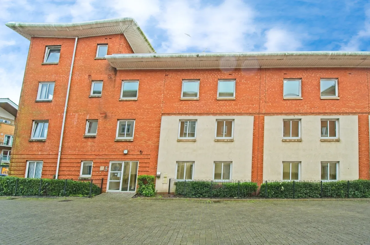 1 bed flat to rent — Carlotta Way, Cardiff Bay