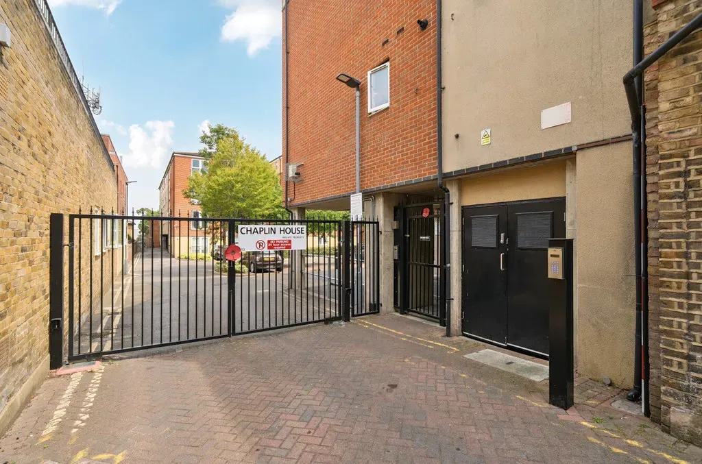 Sidcup High Street, Sidcup, DA14, photo 15