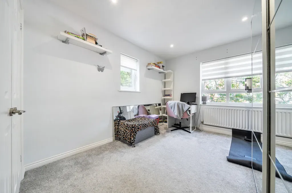 Sidcup High Street, Sidcup, DA14, photo 9