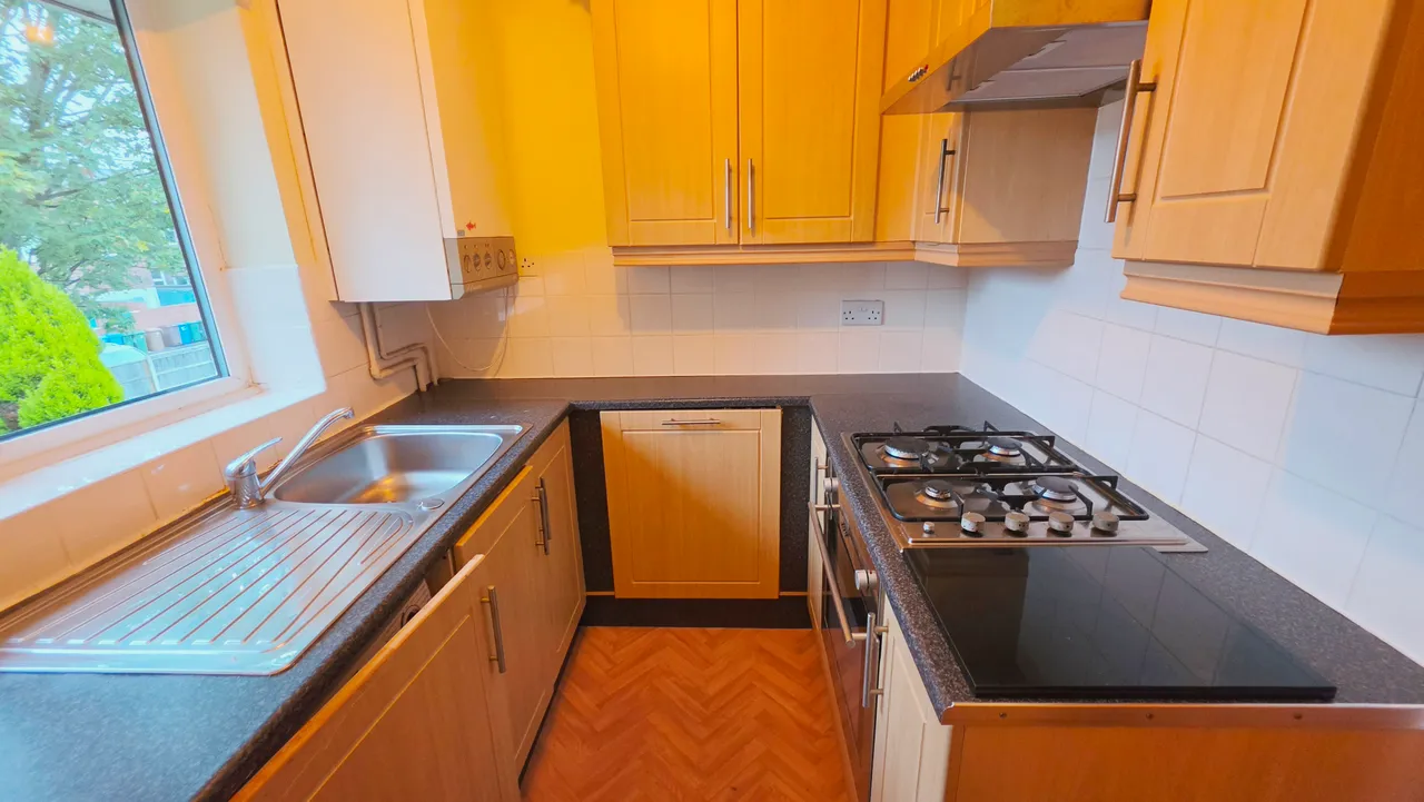 Kershaw Grove, Audenshaw, M34, photo 4