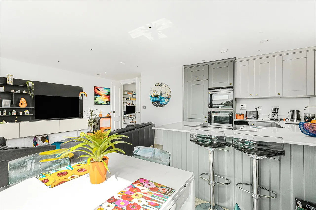 Daffodil Crescent, Barnet, EN4 0EA, photo 6