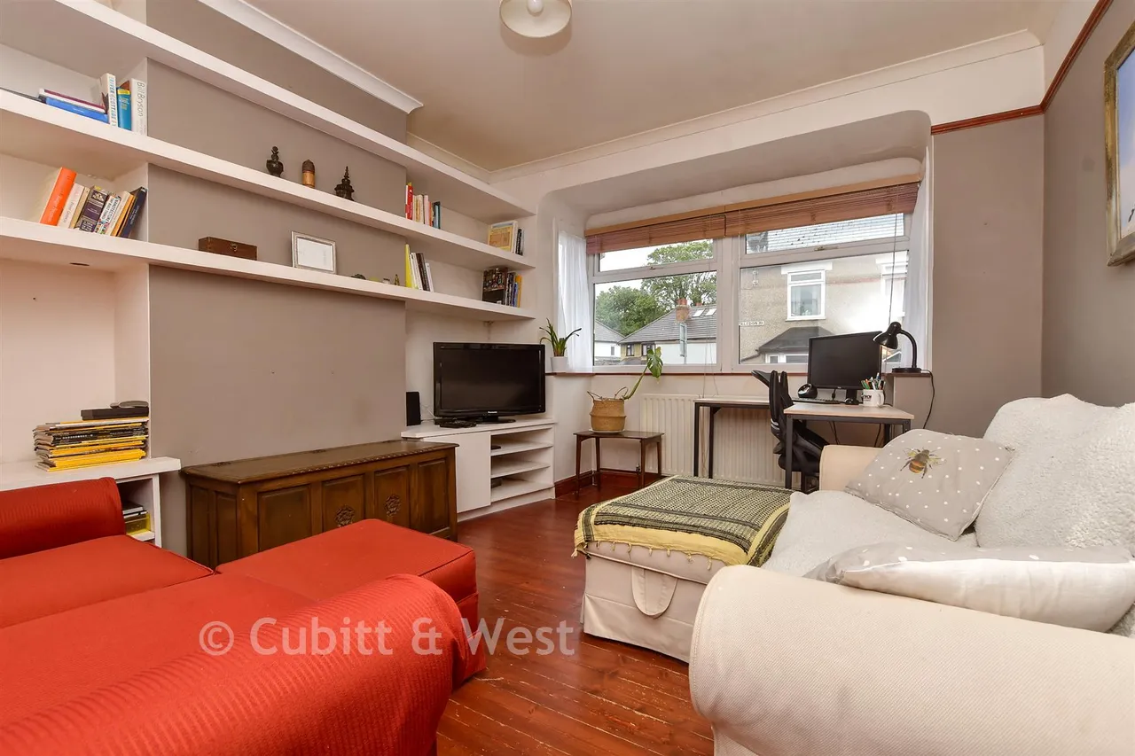 Caledon Road, Wallington, SM6, photo 2