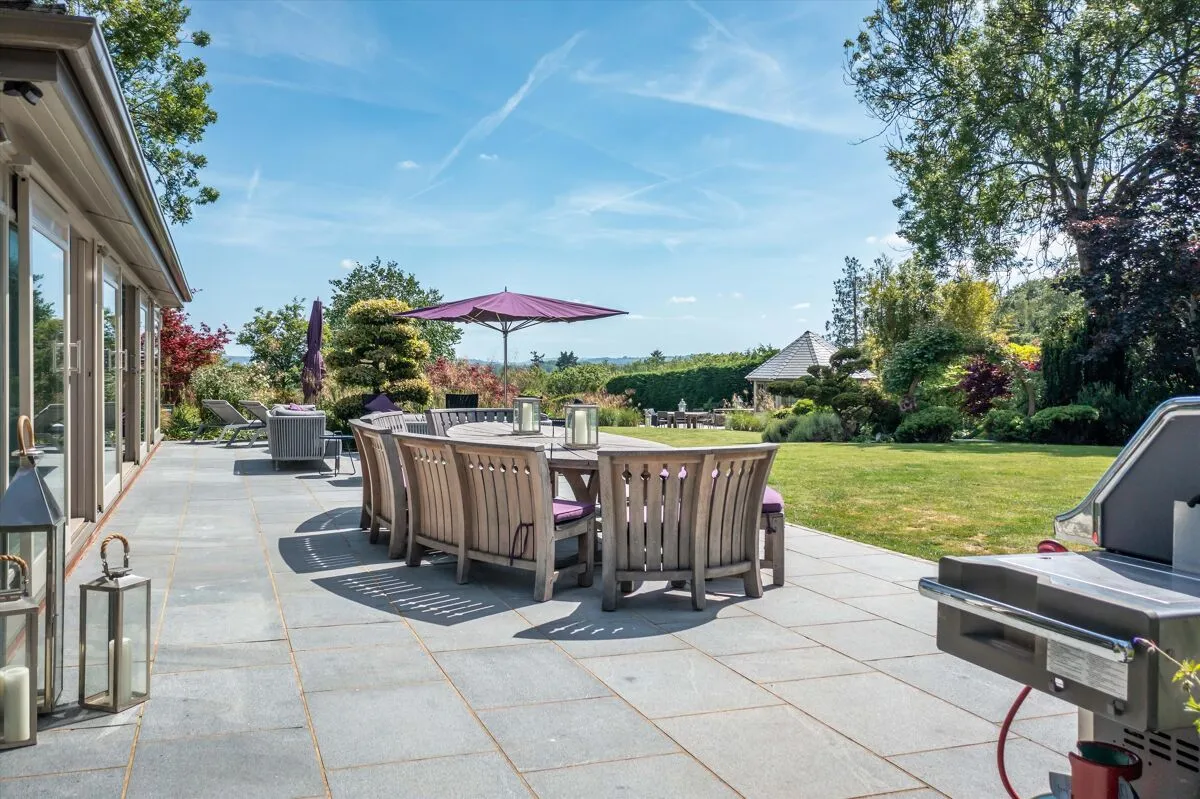 Hook Heath Road, Hook Heath, GU22, photo 32