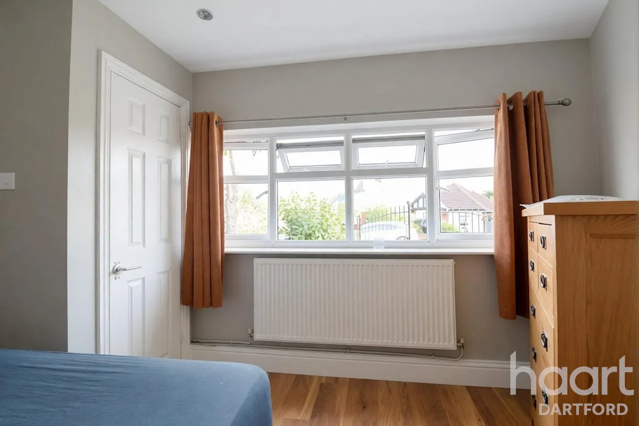 Lingfield Avenue, DA2, photo 3