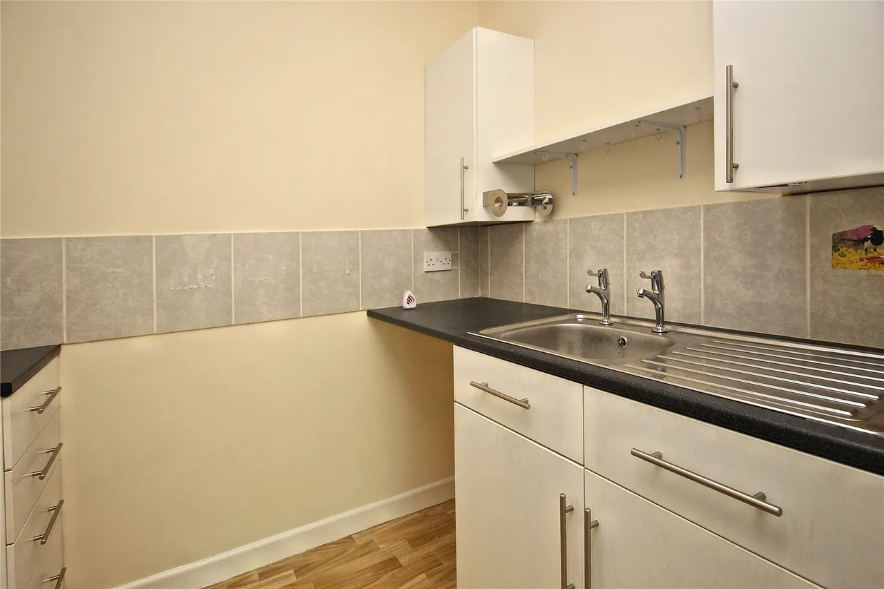 Mount Hermon Road, Woking, GU22, photo 3