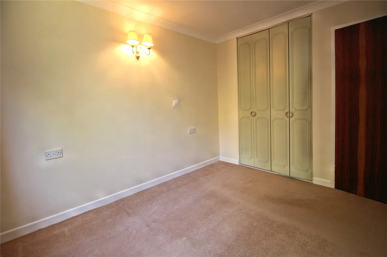 Mount Hermon Road, Woking, GU22, photo 8