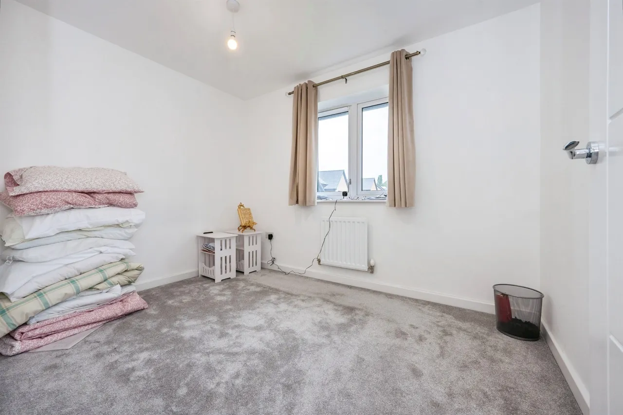 Henry Hoare Drive, Glebe Farm, MK17, photo 14