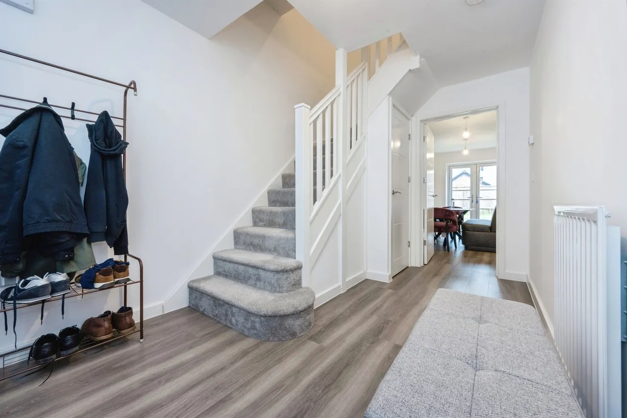 Henry Hoare Drive, Glebe Farm, MK17, photo 5