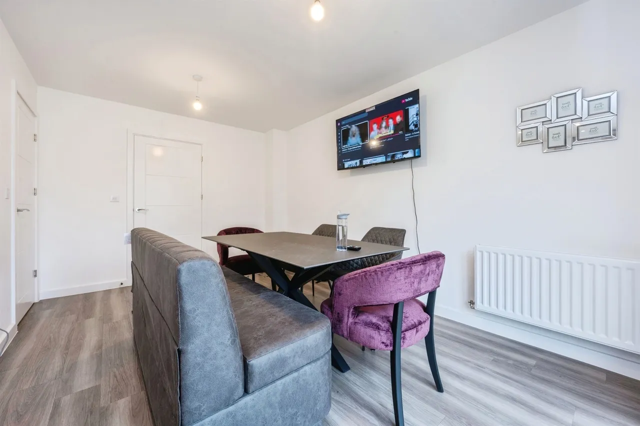Henry Hoare Drive, Glebe Farm, MK17, photo 6