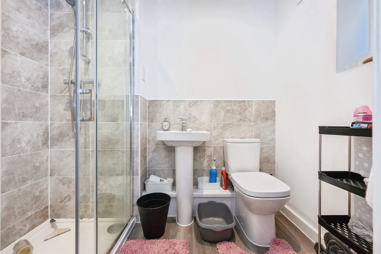Henry Hoare Drive, Glebe Farm, MK17, photo 12