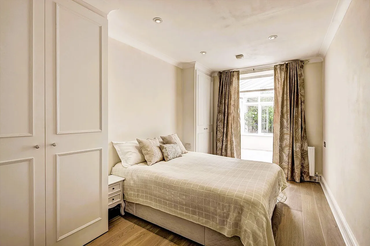 Belsize Square, Belsize Park, London, NW3, photo 12