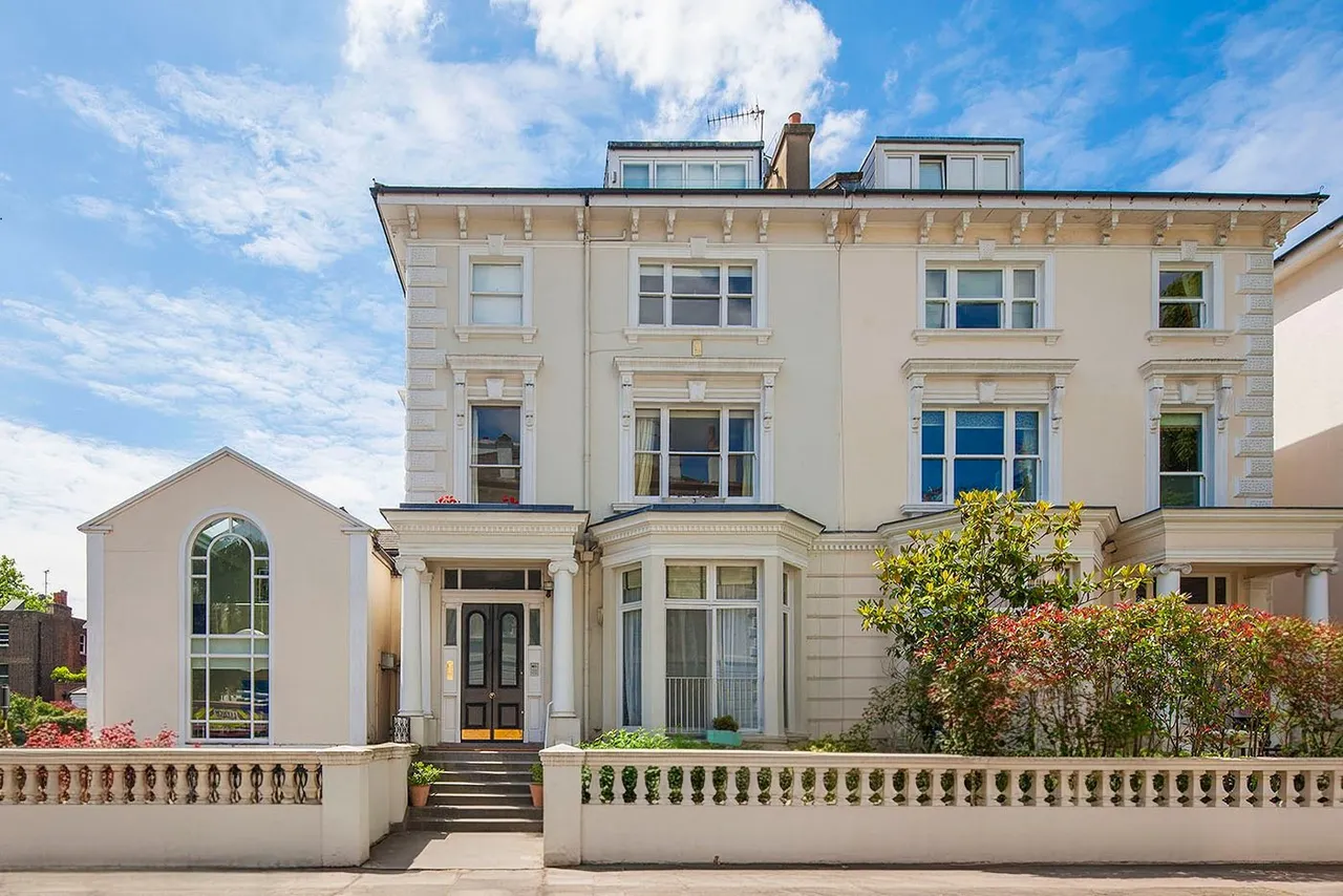 Belsize Square, Belsize Park, London, NW3, photo 8