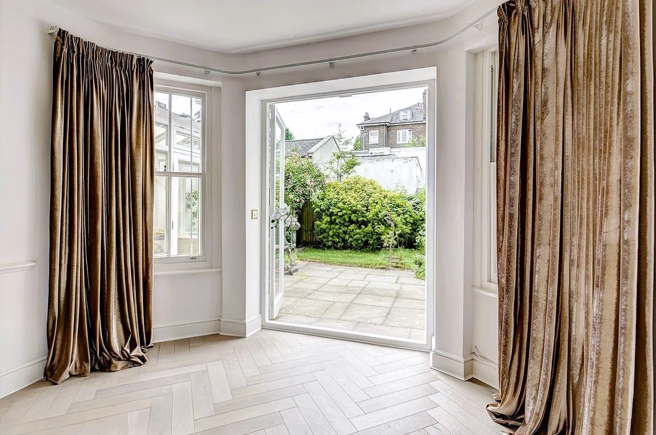 Belsize Square, Belsize Park, London, NW3, photo 10
