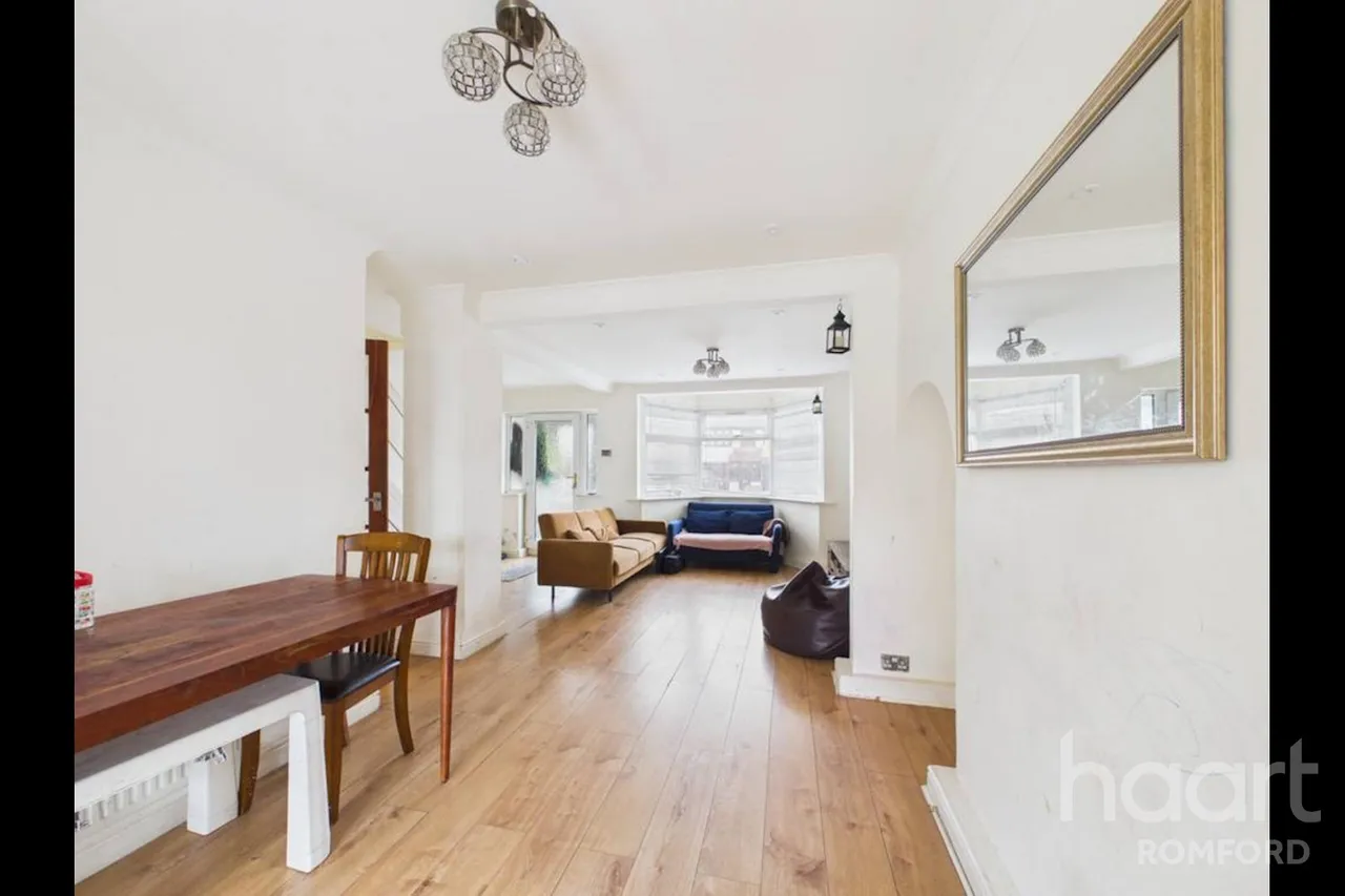 Eastbrook Drive, Romford, RM7, photo 11
