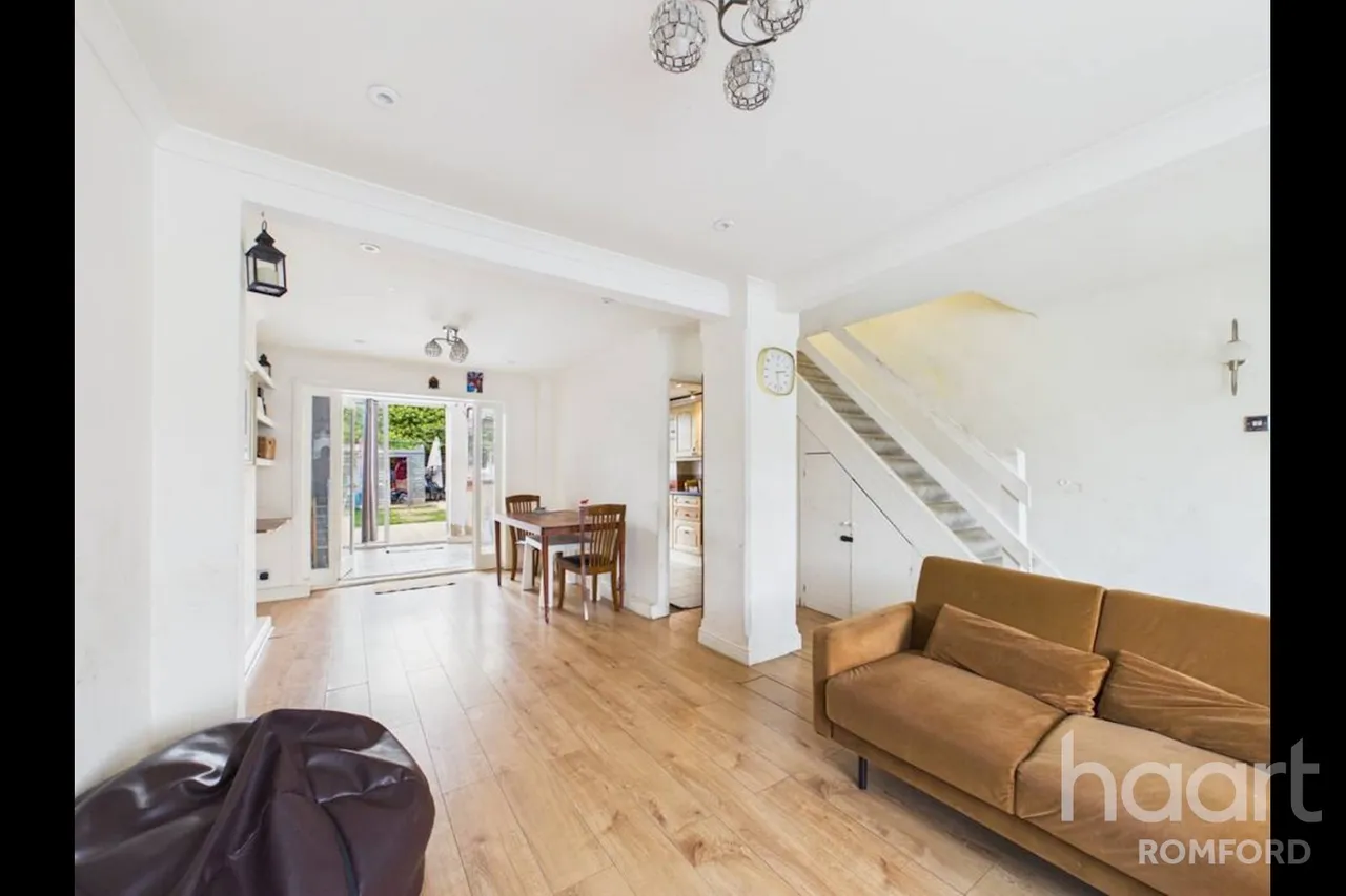 Eastbrook Drive, Romford, RM7, photo 10