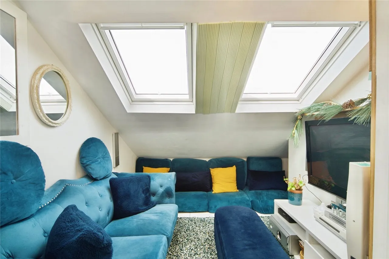 Raydons Road, DAGENHAM, Essex, RM9, photo 24