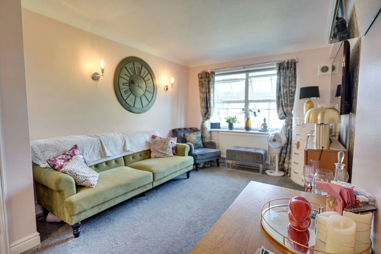 Sheering Lower Road, Sawbridgeworth, CM21, photo 4