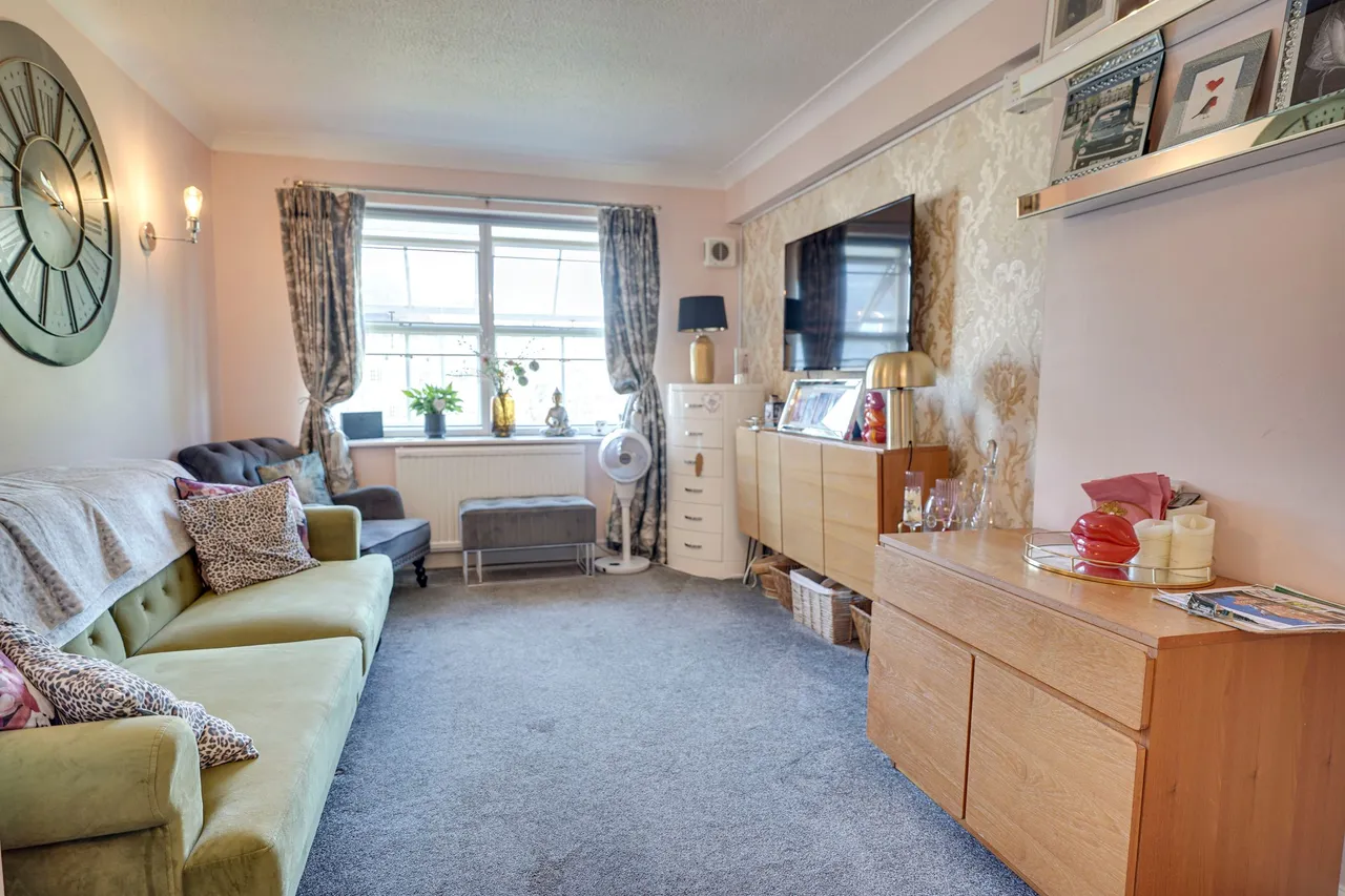 Sheering Lower Road, Sawbridgeworth, CM21, photo 5