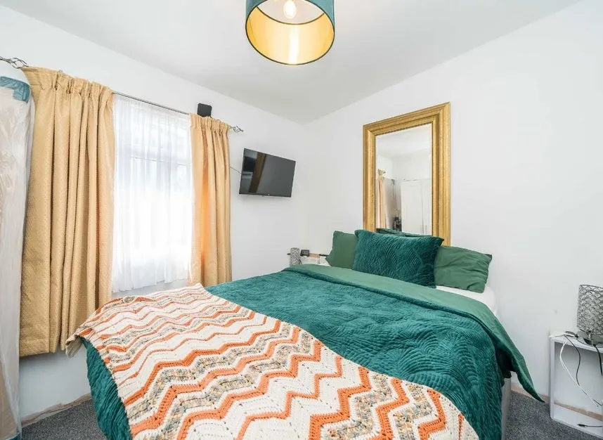 Thames Meadow, Shepperton, TW17, photo 5