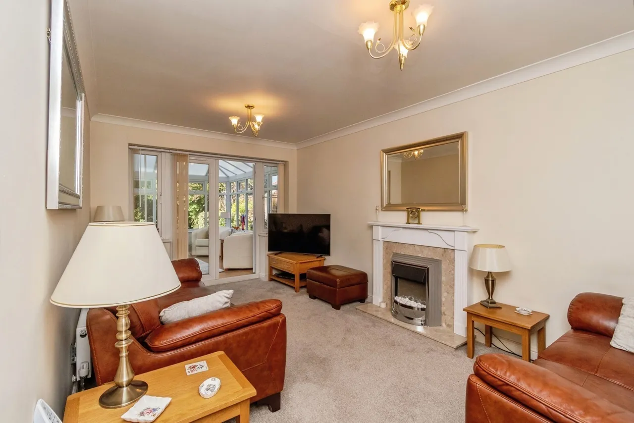 Magnolia Grove, Willenhall, WV12, photo 5