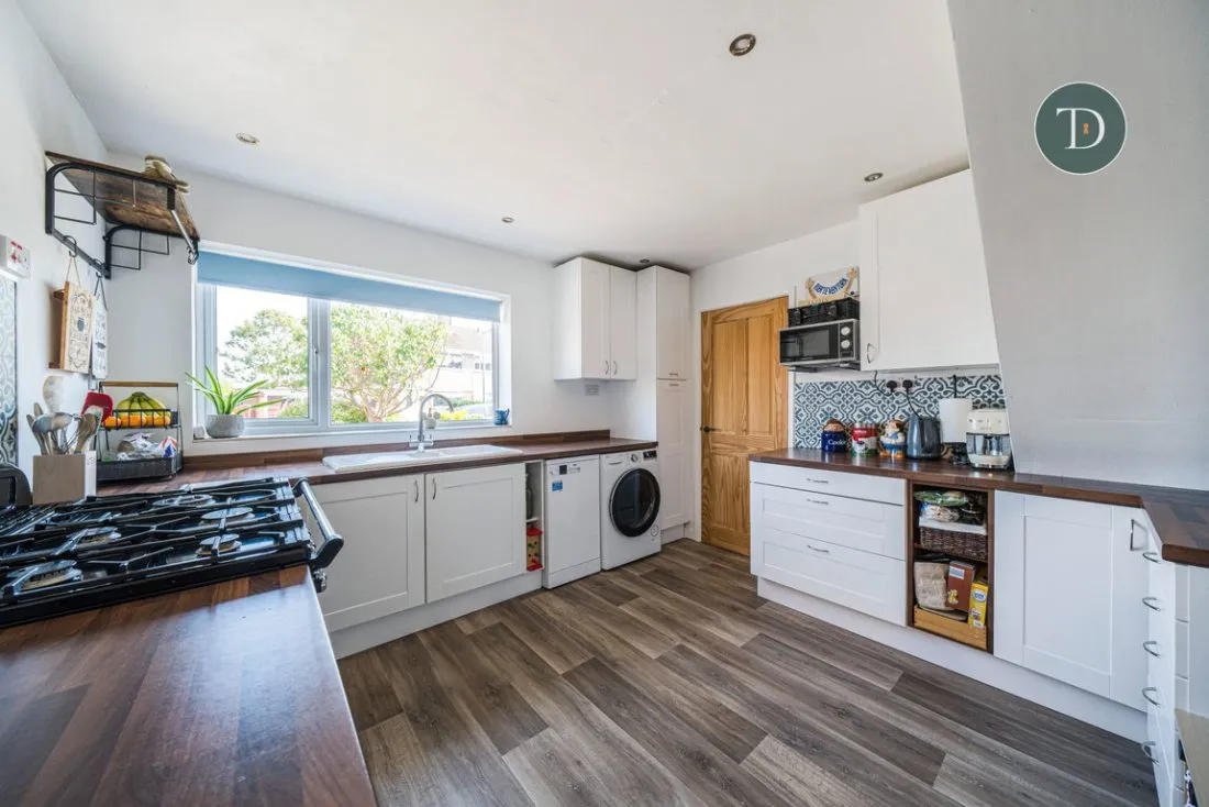 Ross Drive, Great Sutton, CH66 4XE, photo 6