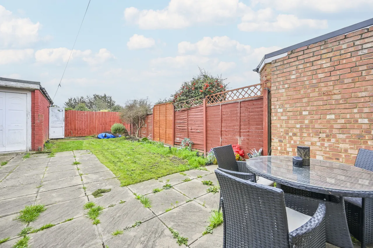 Waltham Cross, EN8, photo 12