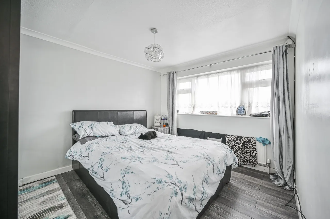 Waltham Cross, EN8, photo 10
