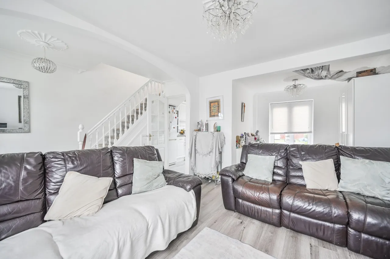 Waltham Cross, EN8, photo 4
