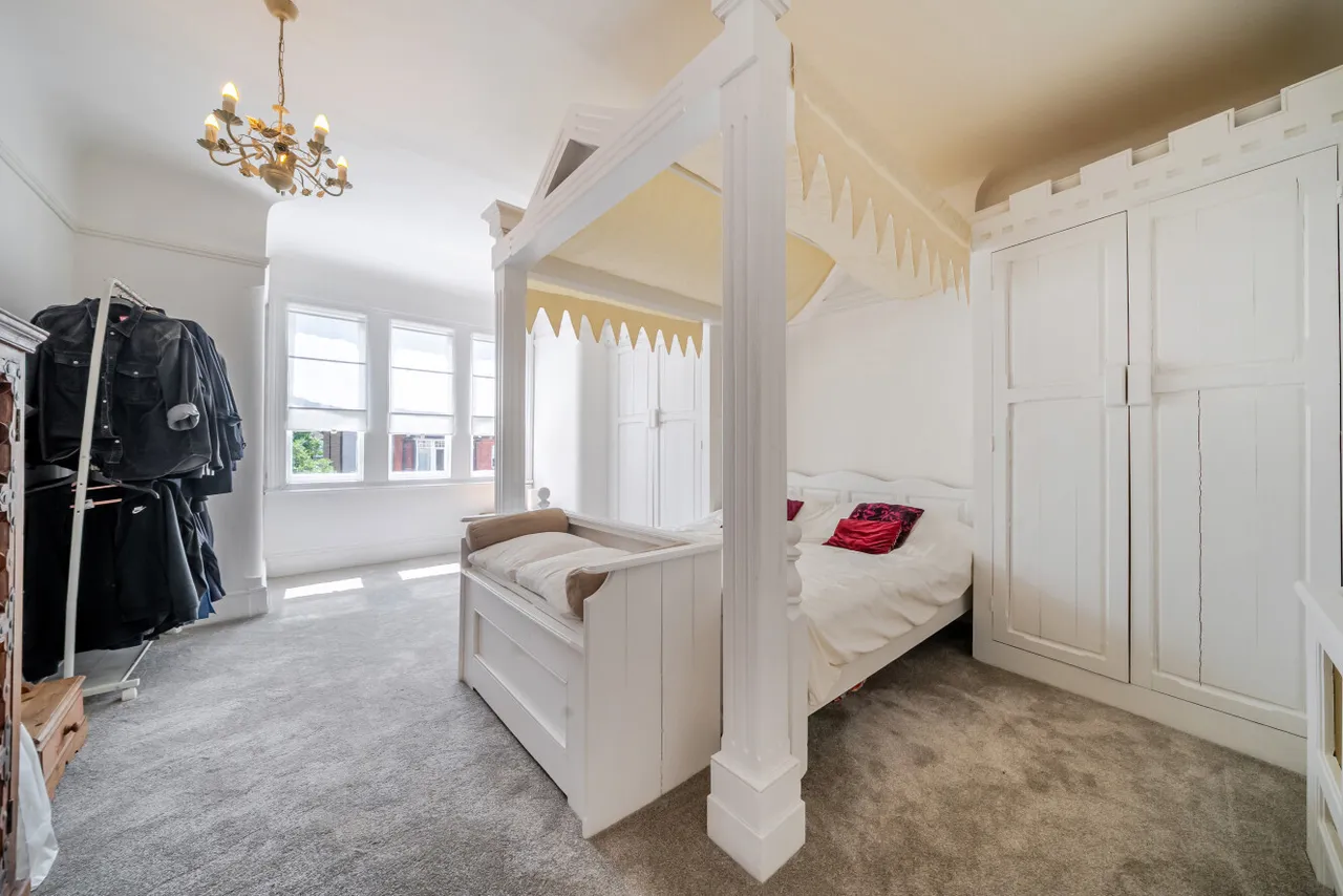 Barrow Road, Streatham Common, London, SW16, photo 8