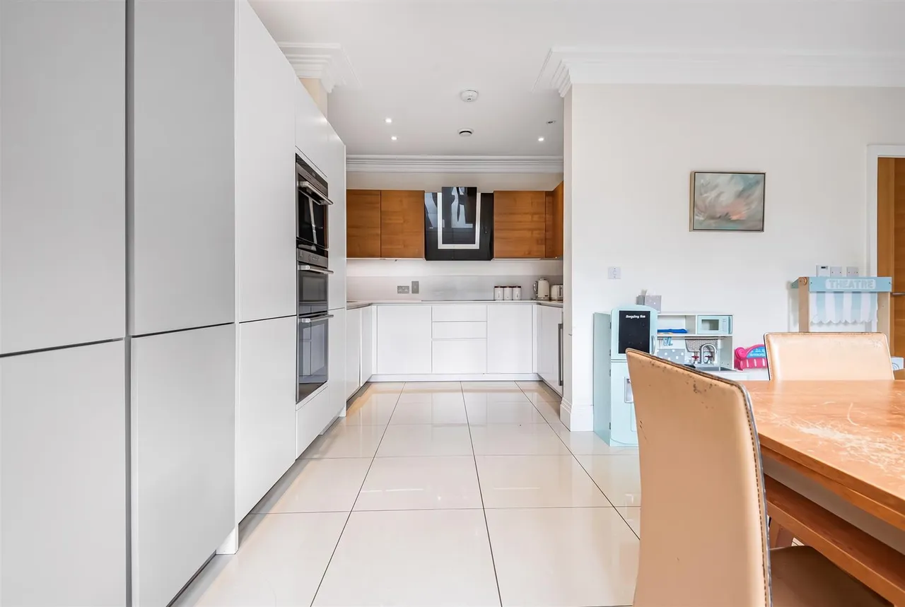 Amberden Avenue, Finchley, N3, photo 21