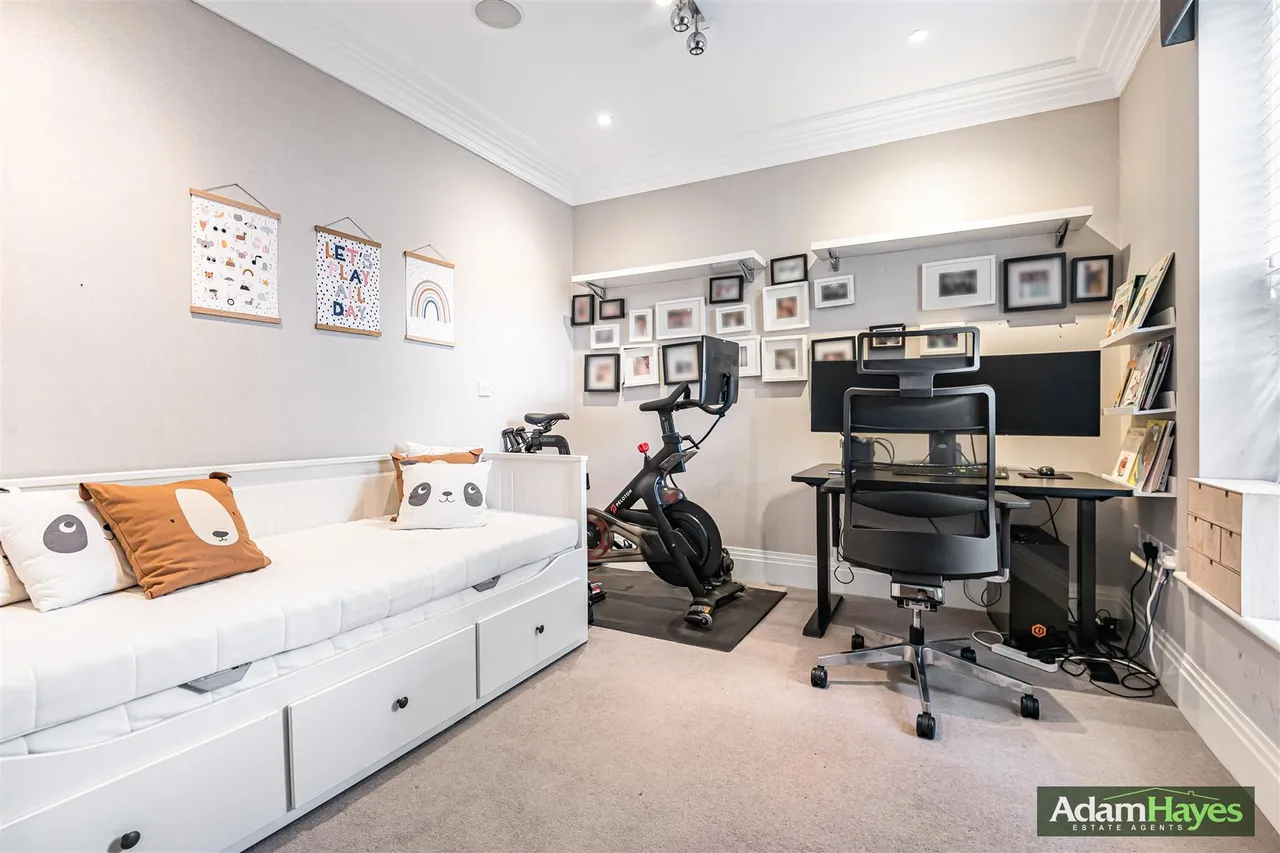 Amberden Avenue, Finchley, N3, photo 15