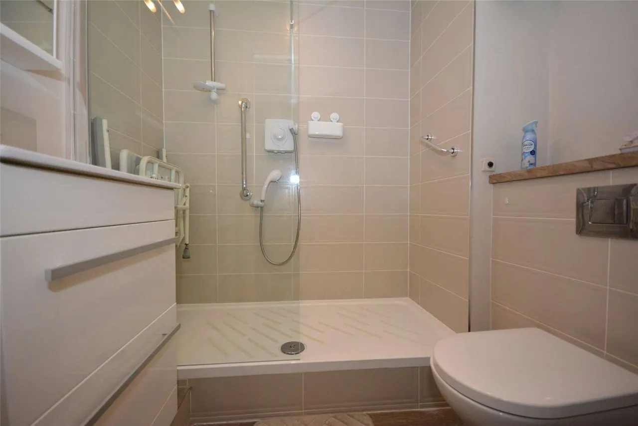 Primrose Court, Primley Park View, LS17, photo 6