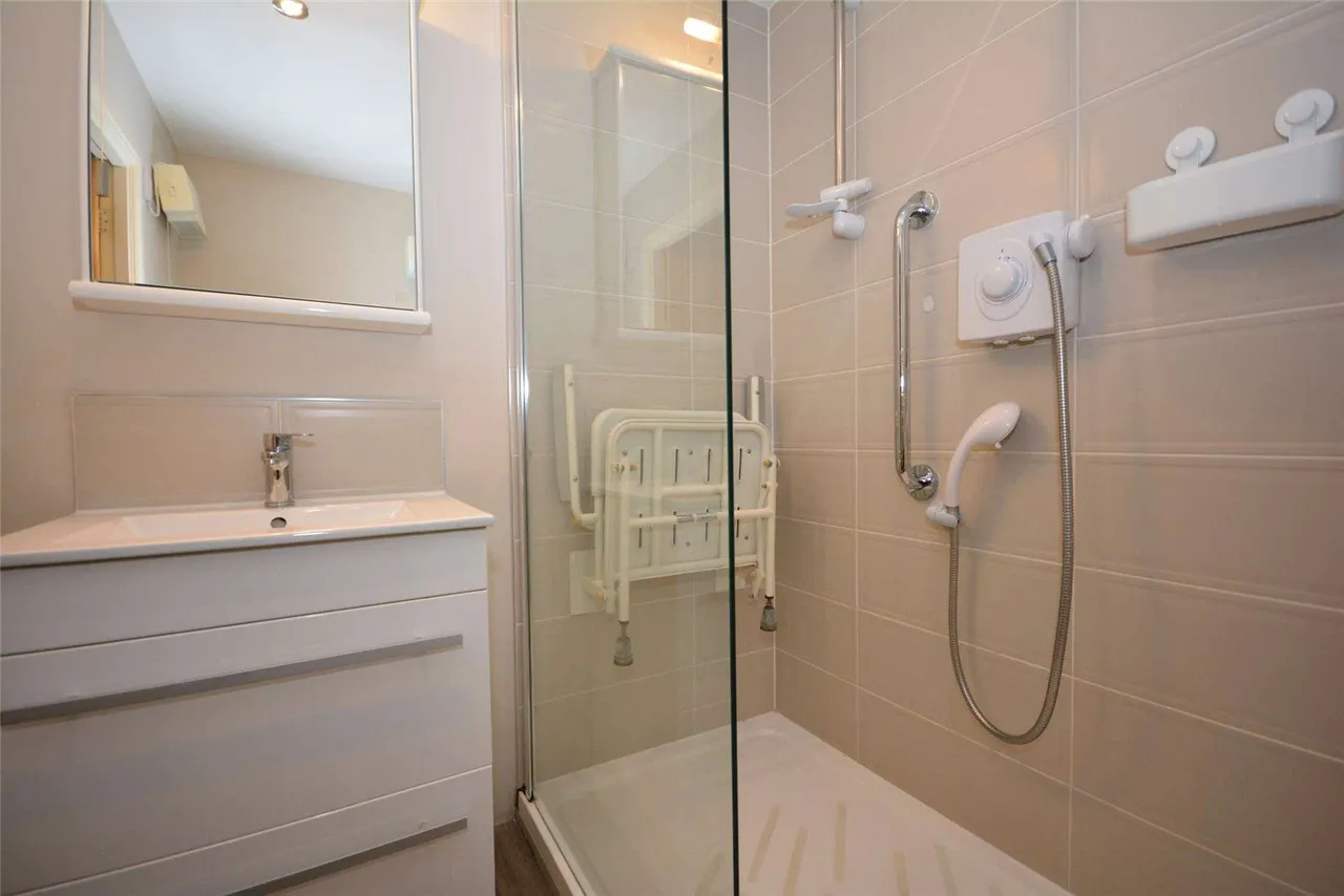 Primrose Court, Primley Park View, LS17, photo 11