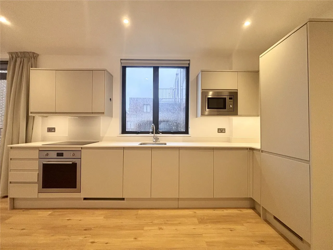 Farnborough Road, Farnborough, Surrey, GU14 7TG, photo 10