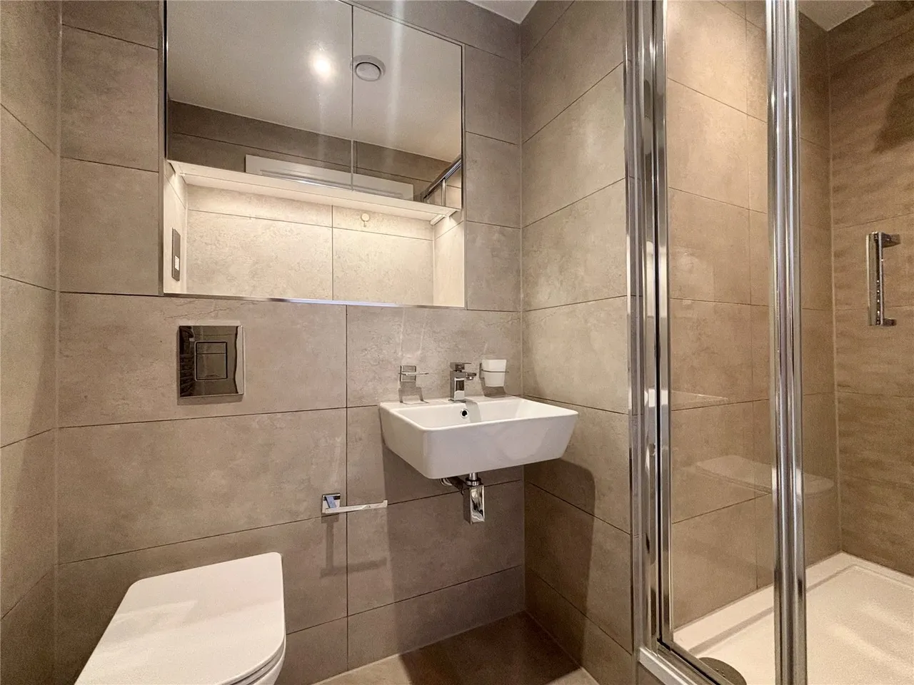 Farnborough Road, Farnborough, Surrey, GU14 7TG, photo 12