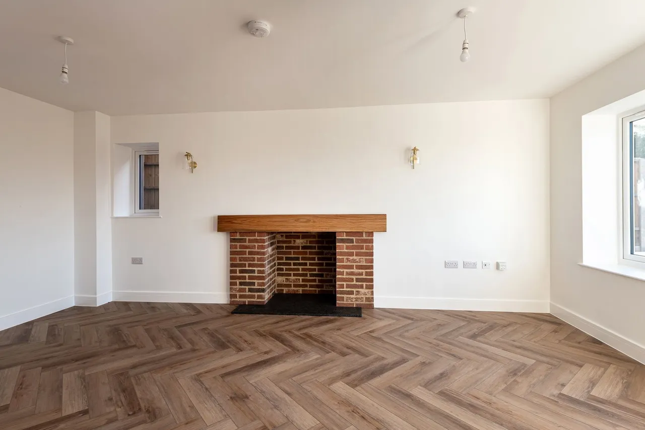 Clovelly Drive, Minster-On-Sea, ME12, photo 7