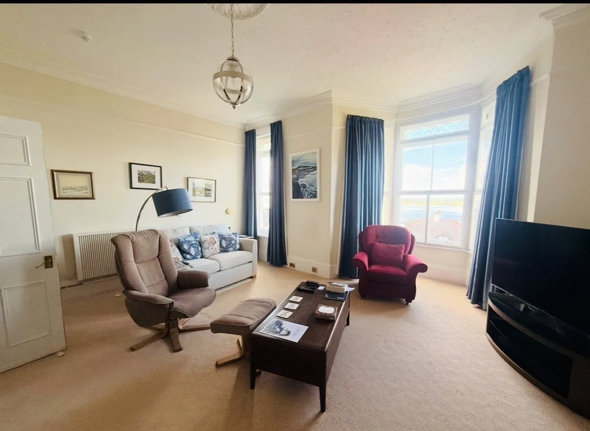 St. Davids Road, Caernarfon, LL55, photo 2