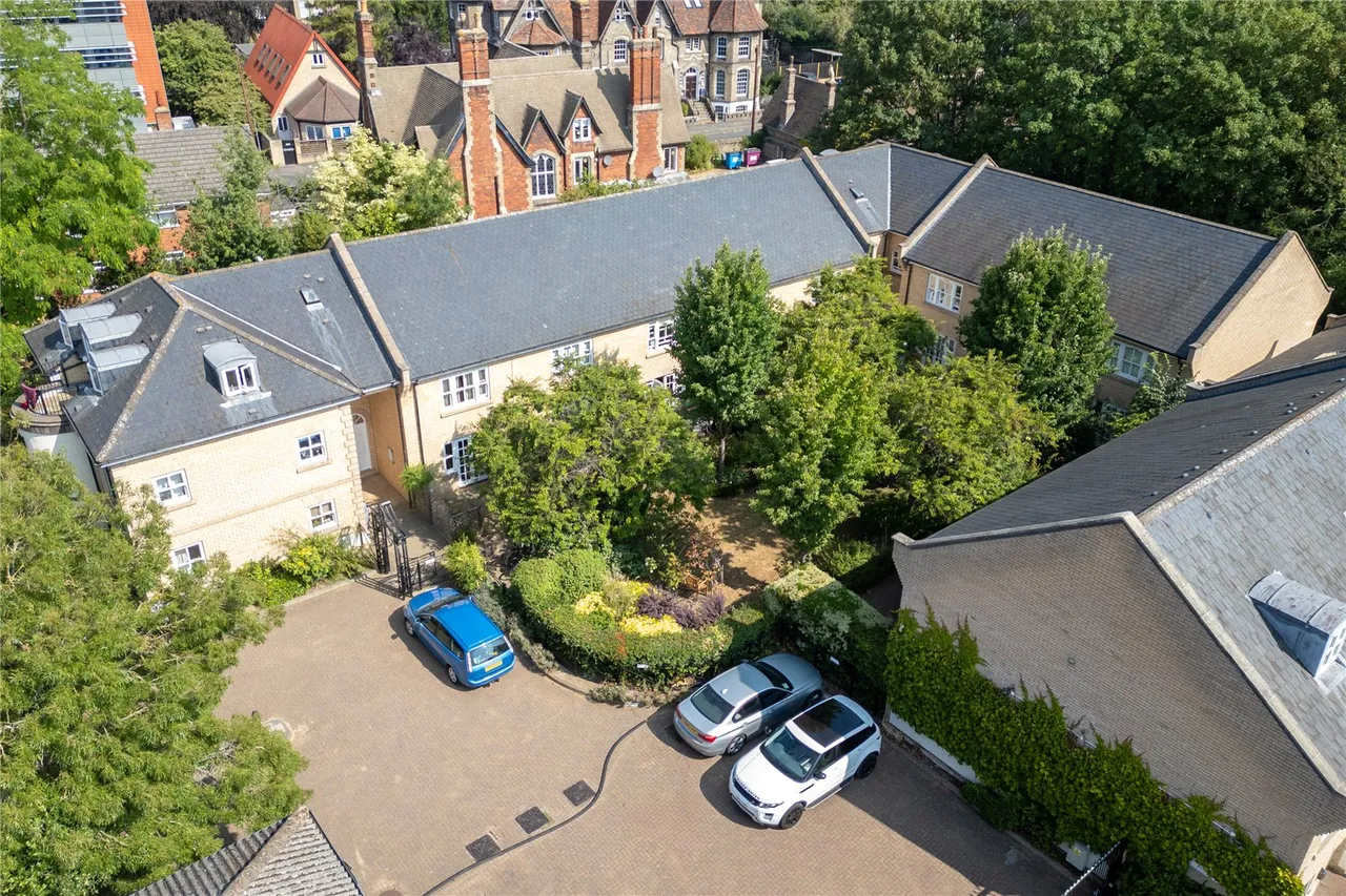 2 bed flat for sale, St. Pauls Walk, Cambridge, CB1