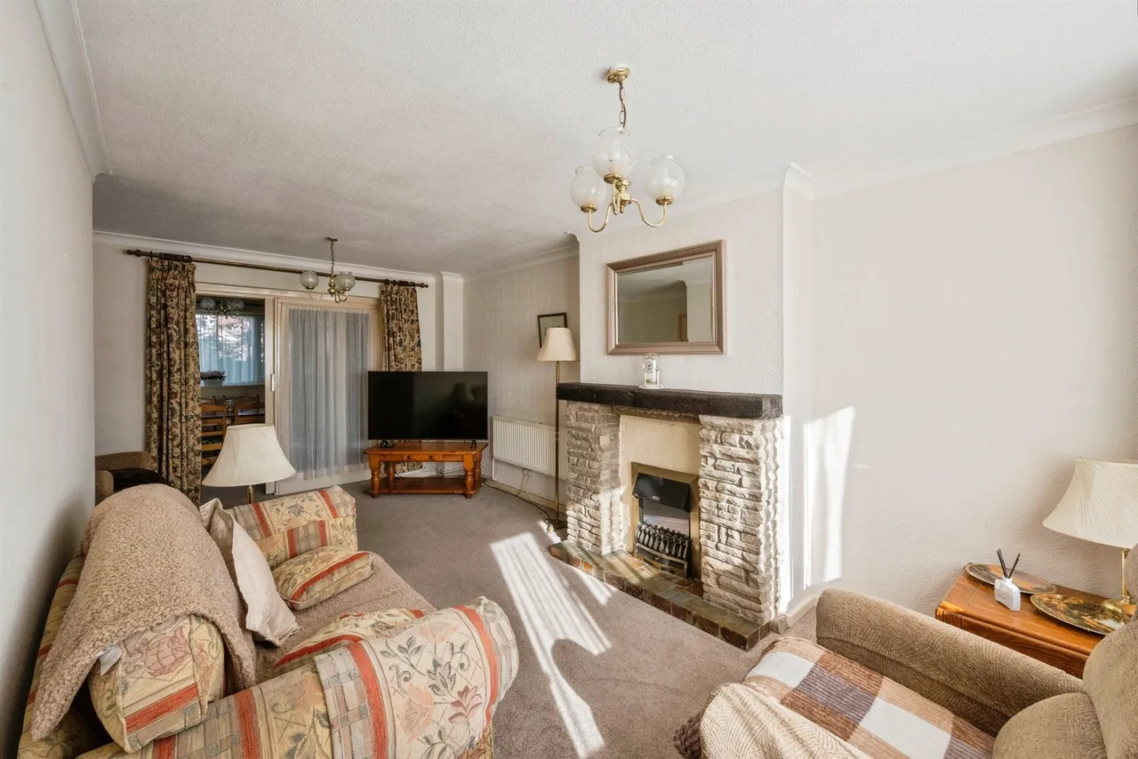Greenfield Close, Armthorpe, Doncaster, photo 2