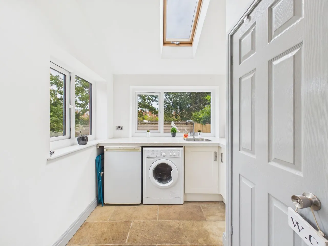Bradford Road, Wakefield, WF1, photo 8