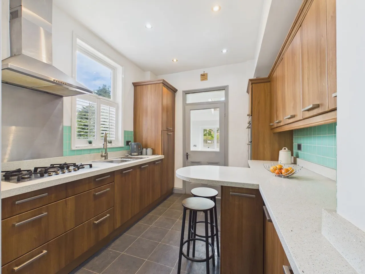 Bradford Road, Wakefield, WF1, photo 3
